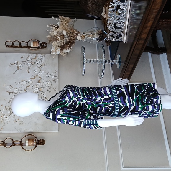 Women's Vibrant Geometric Print V-Neck Dress By BCBGMAXAZRIA. Size S - Picture 7 of 17